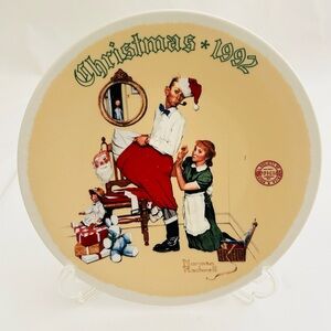 Collector Plate 1992 The Christmas Surprise Series Rockwell Annual Holiday Plate